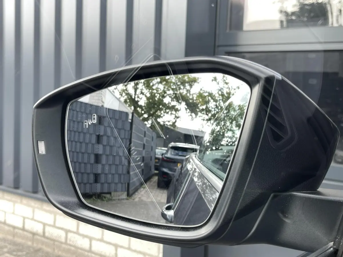1.5 TSI R-Line AUT. TREKHAAK|DIGITAAL COCKPIT|CARPLAY|LED KOPLAMPEN|ACC CRUISE CONTROL|STOELVERWARMING