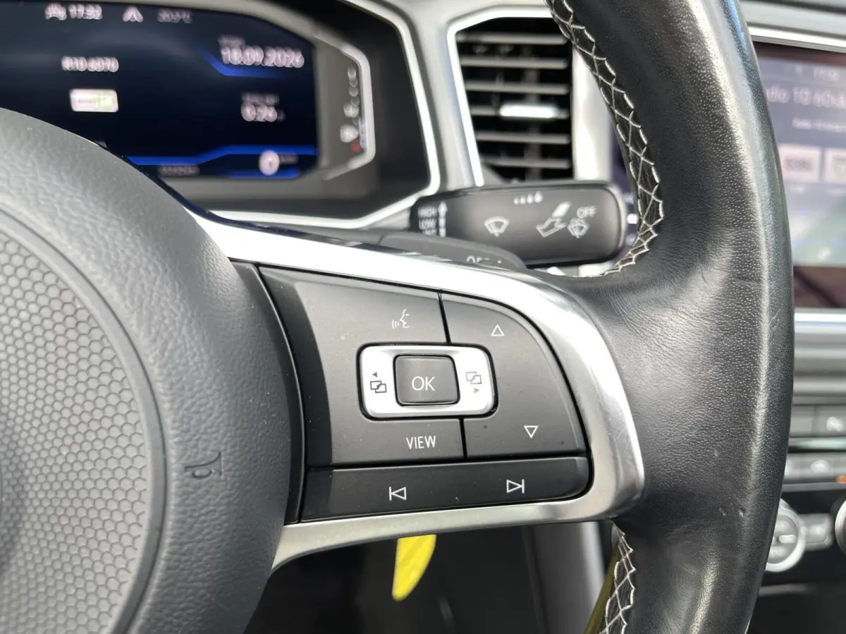 1.5 TSI R-Line AUT. TREKHAAK|DIGITAAL COCKPIT|CARPLAY|LED KOPLAMPEN|ACC CRUISE CONTROL|STOELVERWARMING