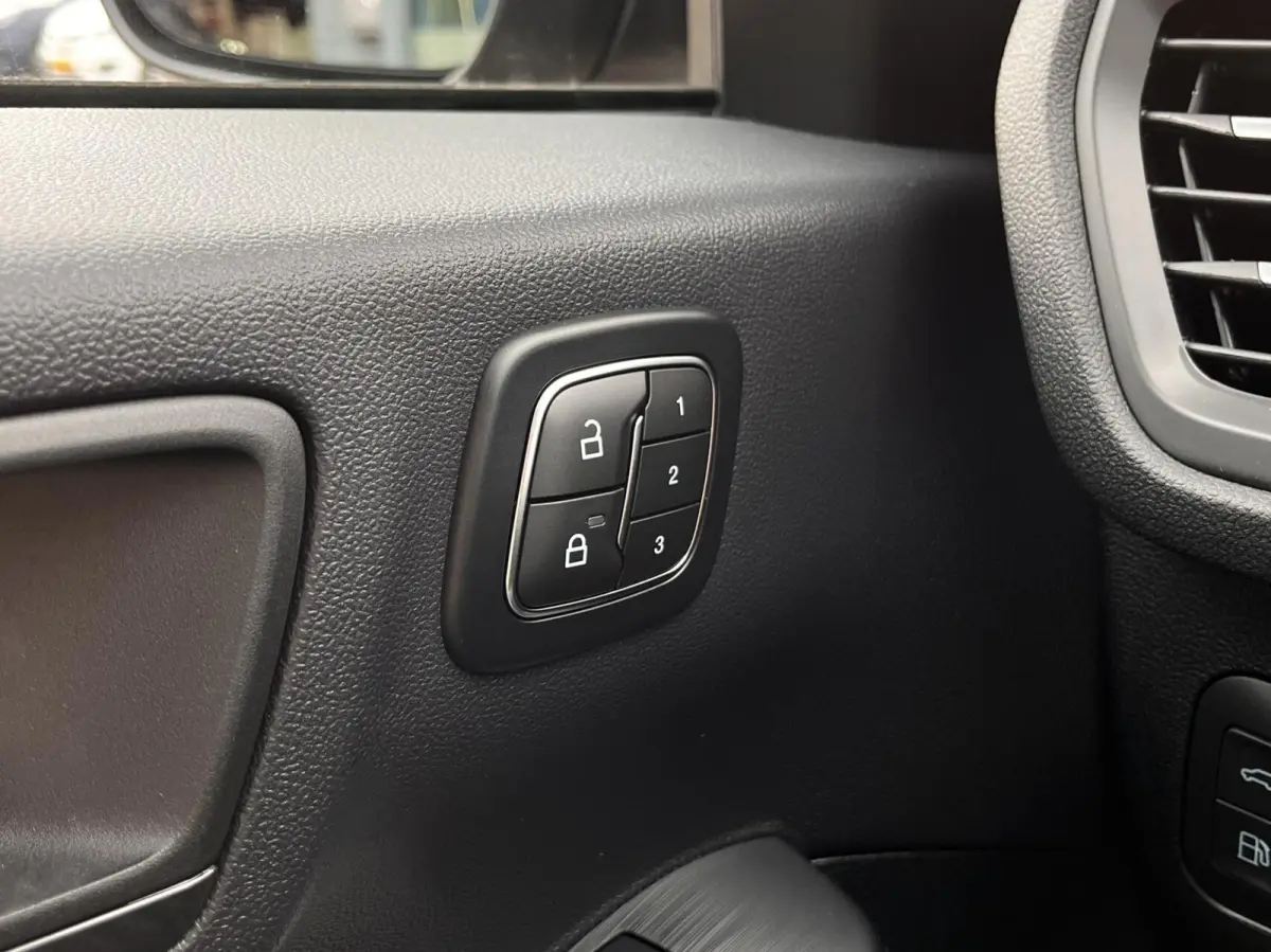 2.5 PHEV ST-Line X 243PK Black Pack €9.500,- Voorraadvoordeel! Elek. Trekhaak Panodak AGR Stoelen Adaptieve Cruise 2100KG Trekgewicht Winterpack Camera Blind-Spot Navi Climate B&O *Complee