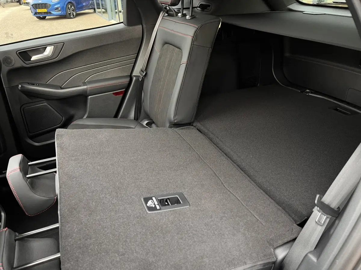2.5 PHEV ST-Line X 243PK Black Pack €9.500,- Voorraadvoordeel! Elek. Trekhaak Panodak AGR Stoelen Adaptieve Cruise 2100KG Trekgewicht Winterpack Camera Blind-Spot Navi Climate B&O *Complee
