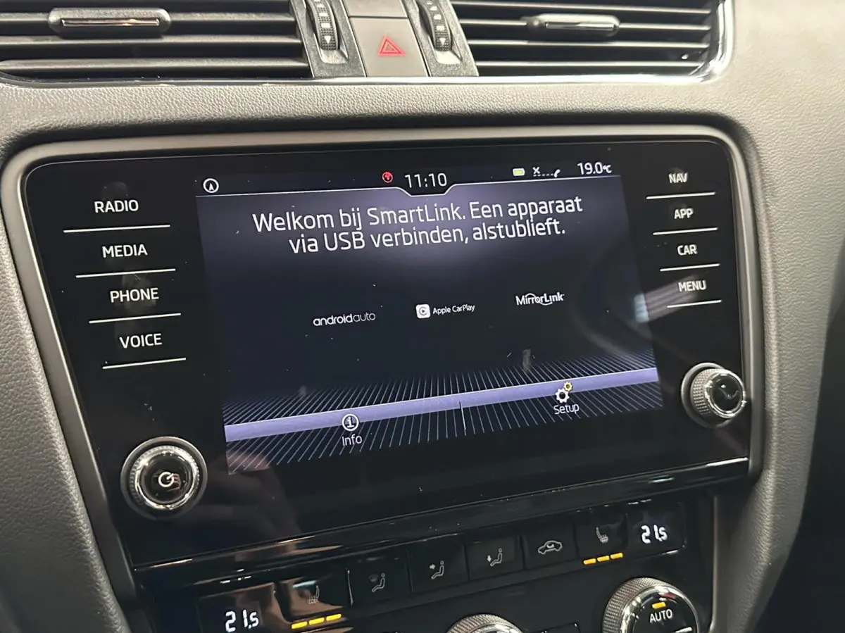 1.0 TSI Greentech Ambition Business NAVI ECC CARPLAY CRUISE STOELVERWARMING.