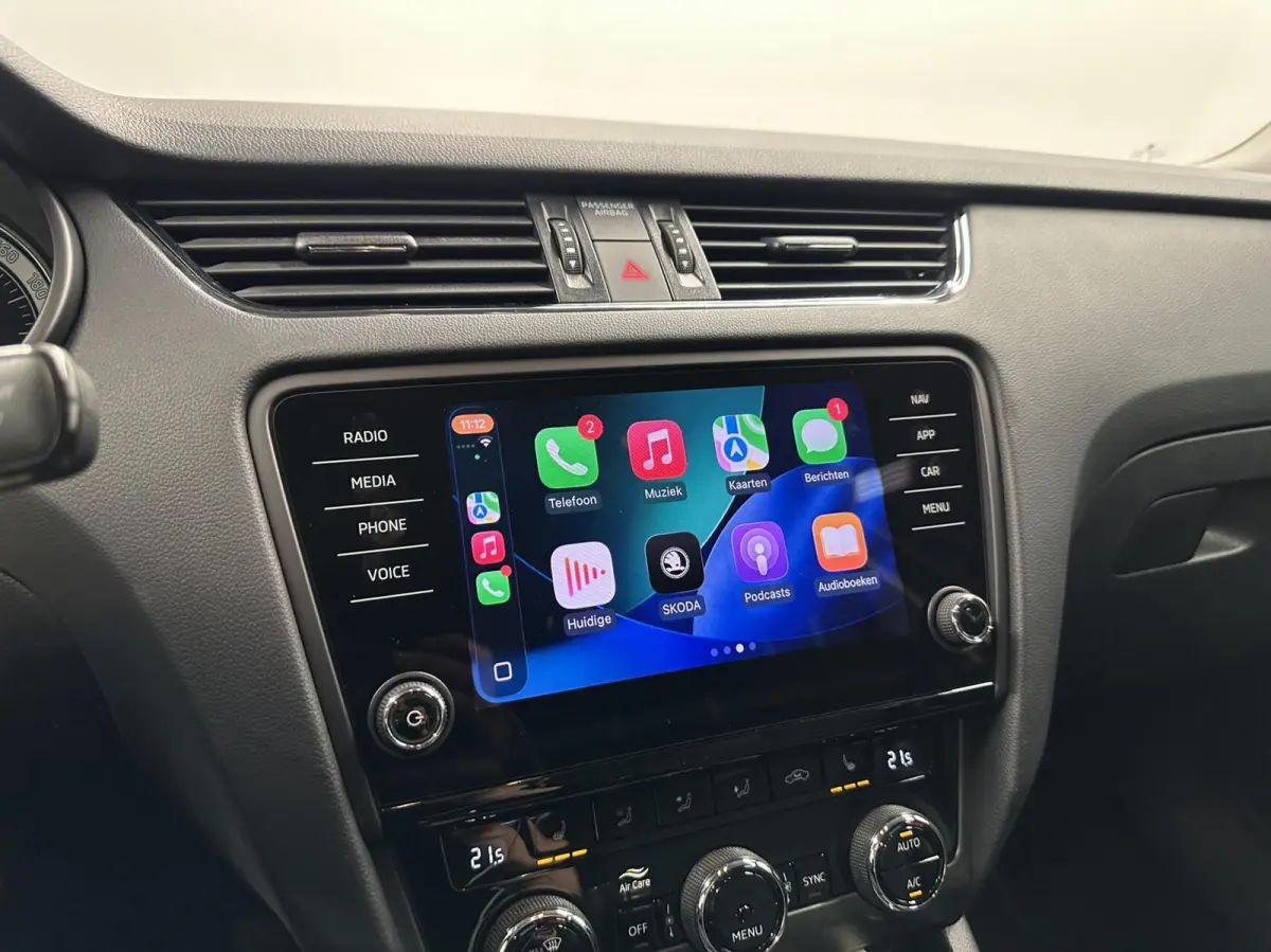 1.0 TSI Greentech Ambition Business NAVI ECC CARPLAY CRUISE STOELVERWARMING.