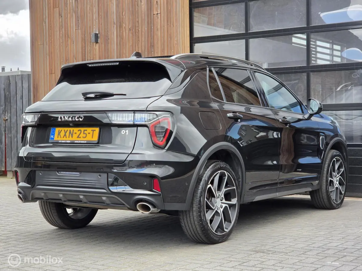 1.5 PHEV BLACK EDITION PANO 360CAM ZWARTE HEMEL