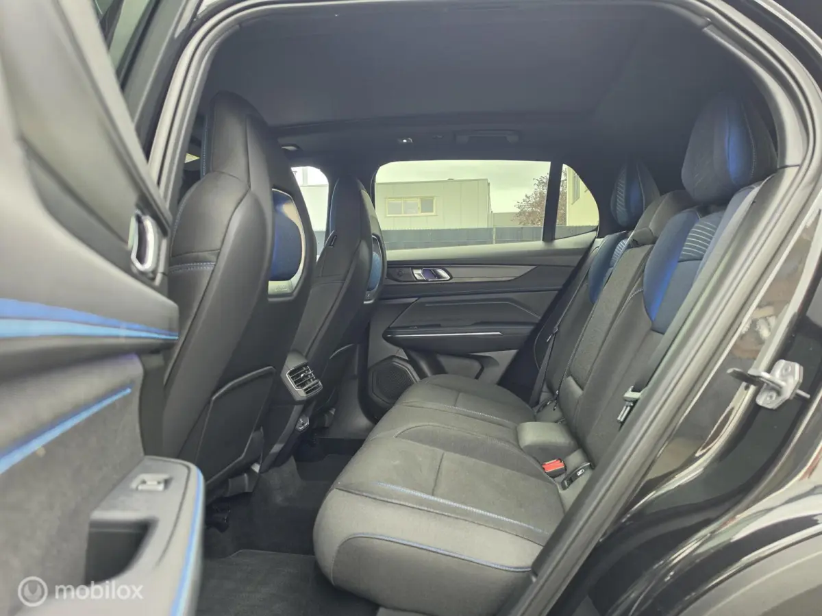 1.5 PHEV BLACK EDITION PANO 360CAM ZWARTE HEMEL