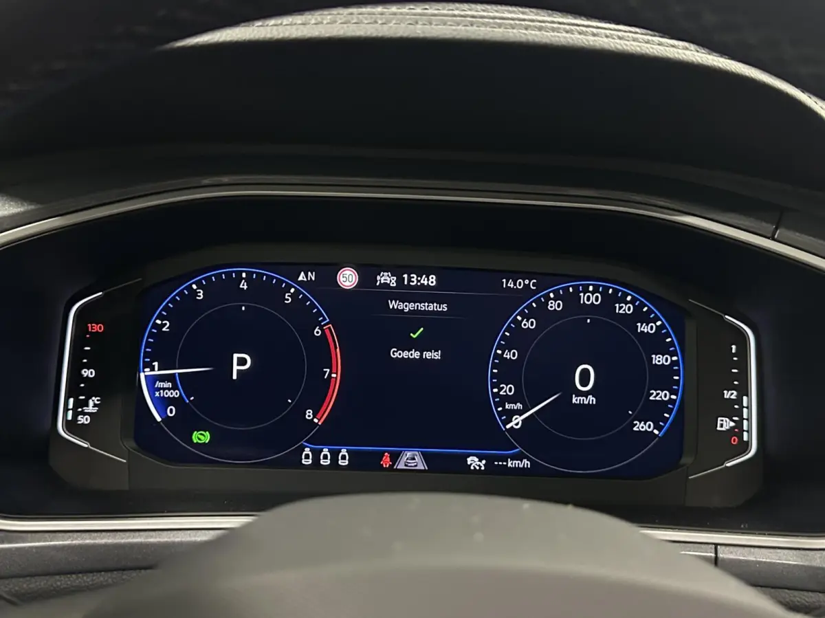 1.5 TSI Style Business+ PANO CARPLAY ADAPTIEF CRUISE 35000 KM.