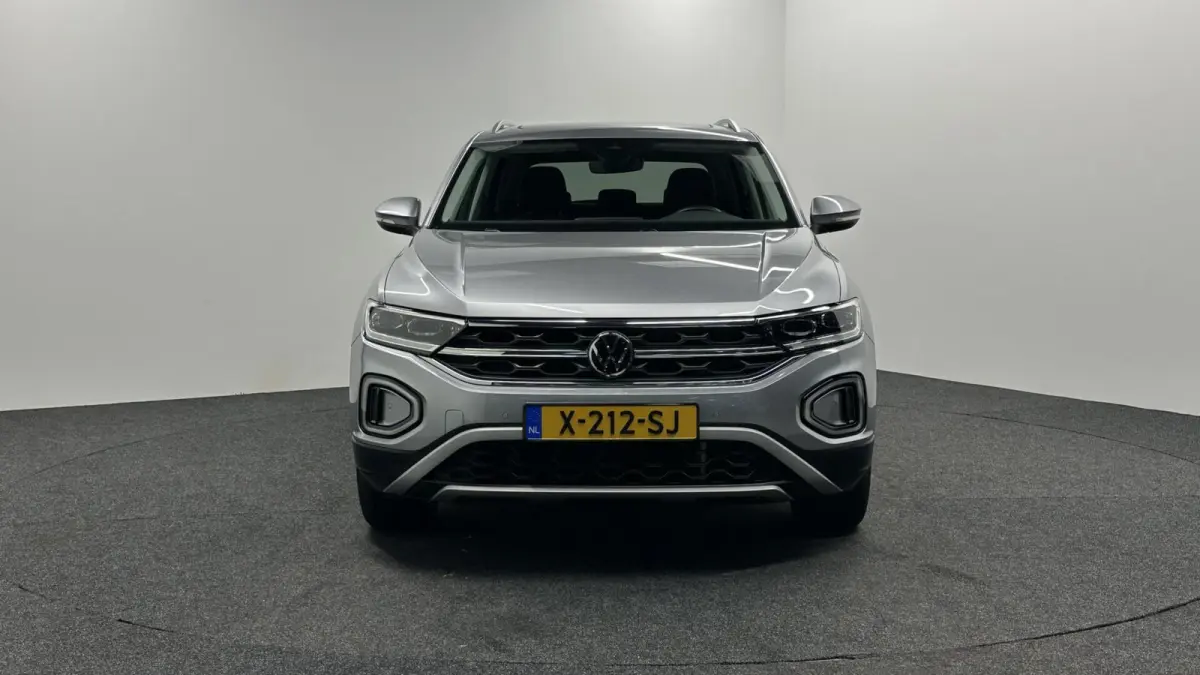 1.5 TSI R-Line Business+ PANO CARPLAY ADAPTIEF CRUISE 35000 KM.