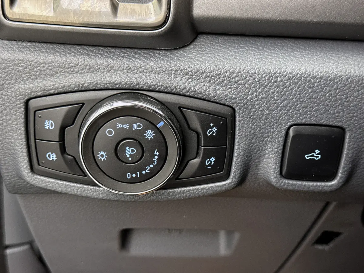 2.2 TDCi Limited Supercab 4x4 Automaat Leder Trekhaak 3500kg Canopy Navigatie
