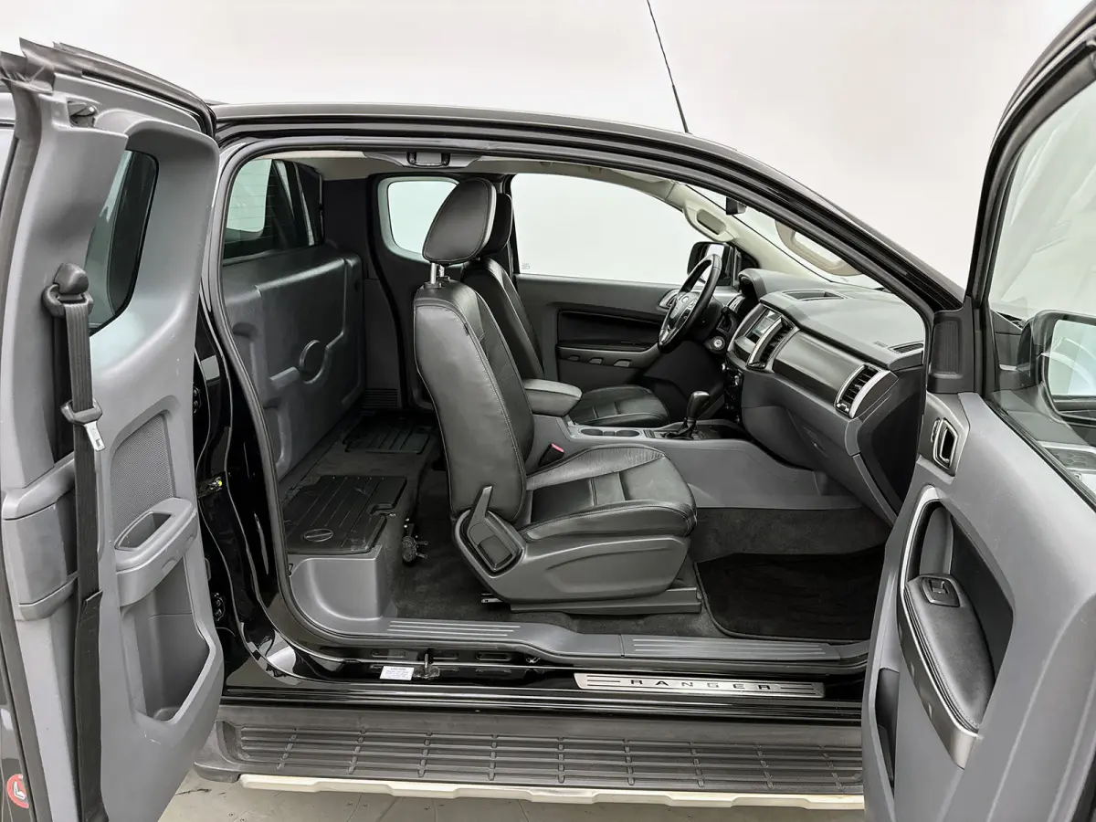 2.2 TDCi Limited Supercab 4x4 Automaat Leder Trekhaak 3500kg Canopy Navigatie