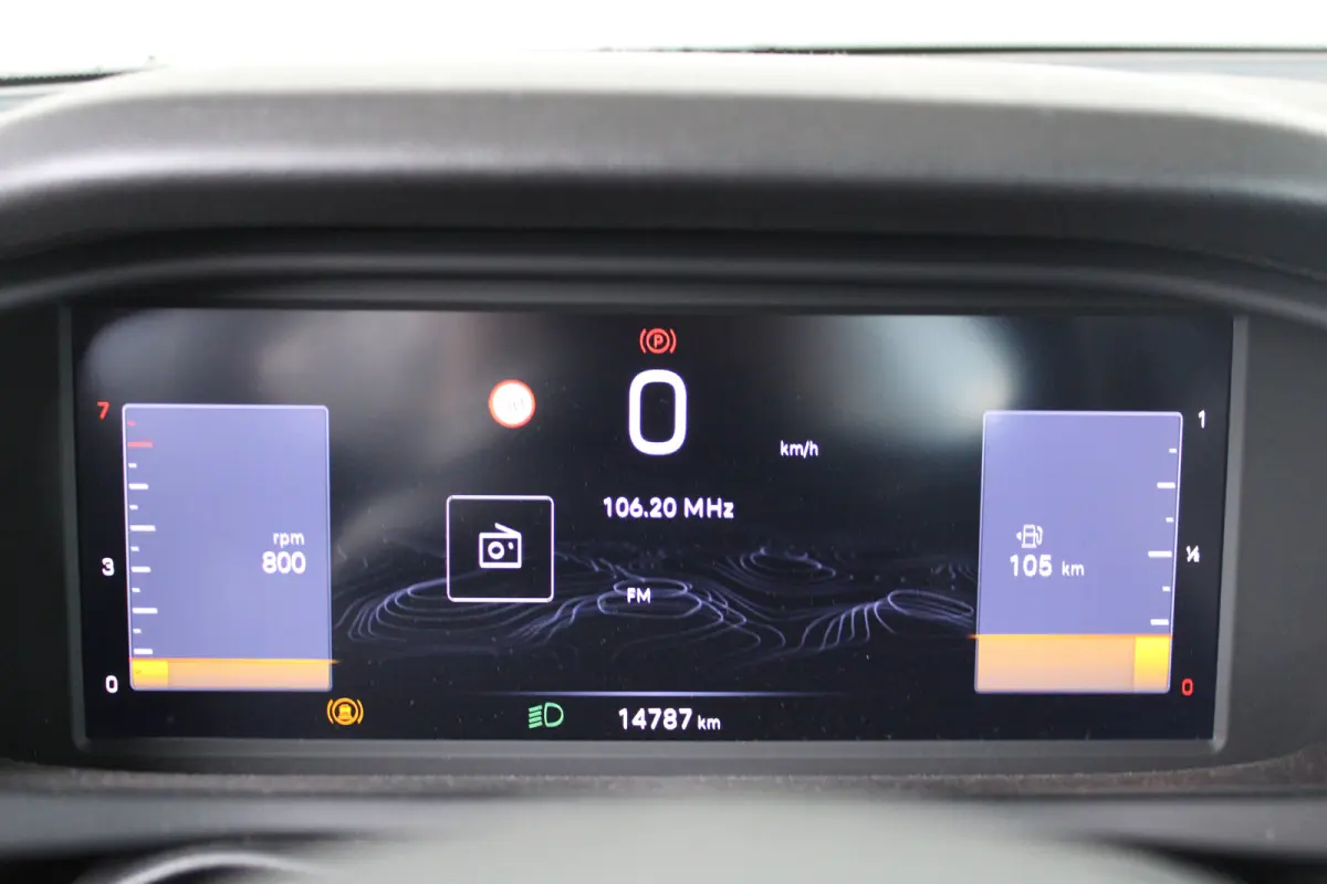 1.2 Altitude | Elektrische achterklep | JBL Audio | Stoelverwarming | Adaptieve cruise control |