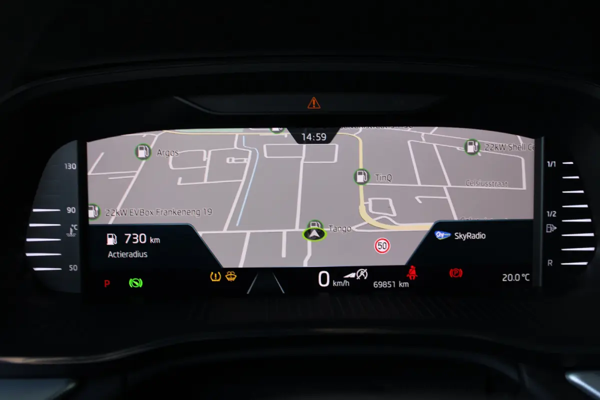 1.0 e-TSI Business Edition Plus | Trekhaak wegklapbaar | Dode-hoekdetectie | Elektrische achterklep | ACC |