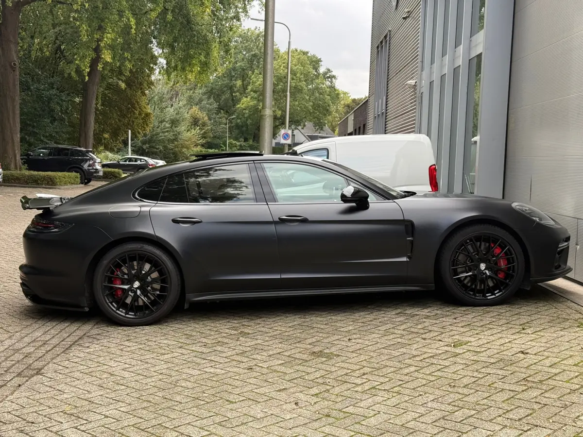 Turbo 4.0 V8 550 PK | Origineel NL | NAP | Zeer rijk uitgerust l Volledige Historie l 230k NP l