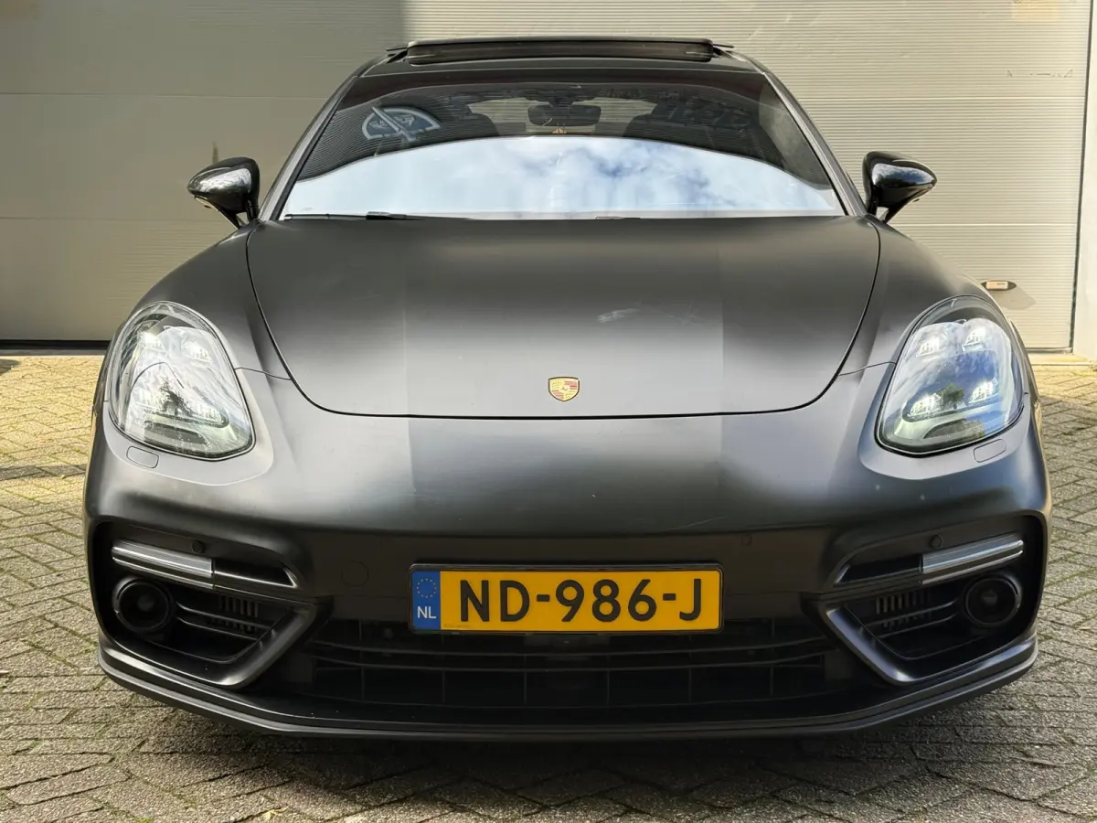 Turbo 4.0 V8 550 PK | Origineel NL | NAP | Zeer rijk uitgerust l Volledige Historie l 230k NP l