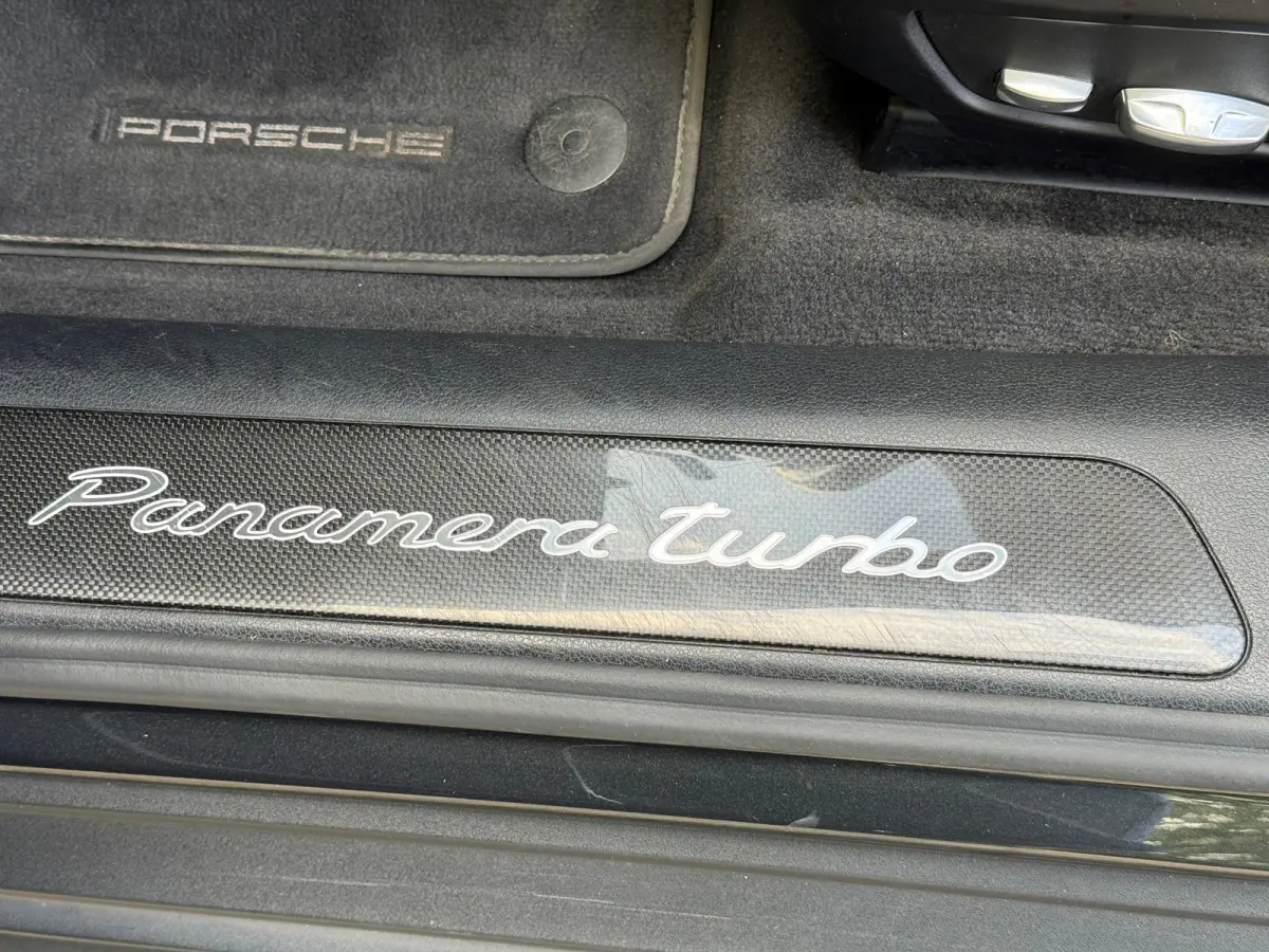 Turbo 4.0 V8 550 PK | Origineel NL | NAP | Zeer rijk uitgerust l Volledige Historie l 230k NP l