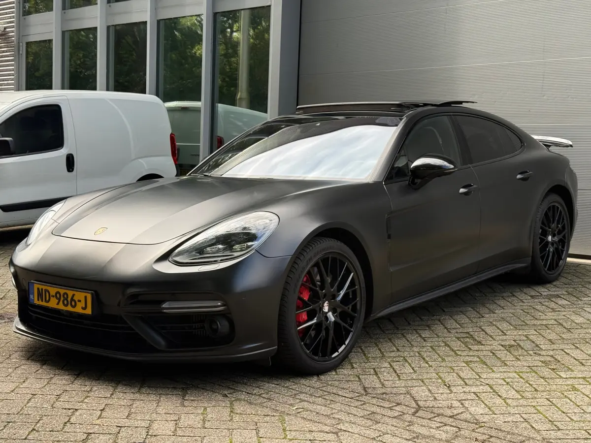Turbo 4.0 V8 550 PK | Origineel NL | NAP | Zeer rijk uitgerust l Volledige Historie l 230k NP l