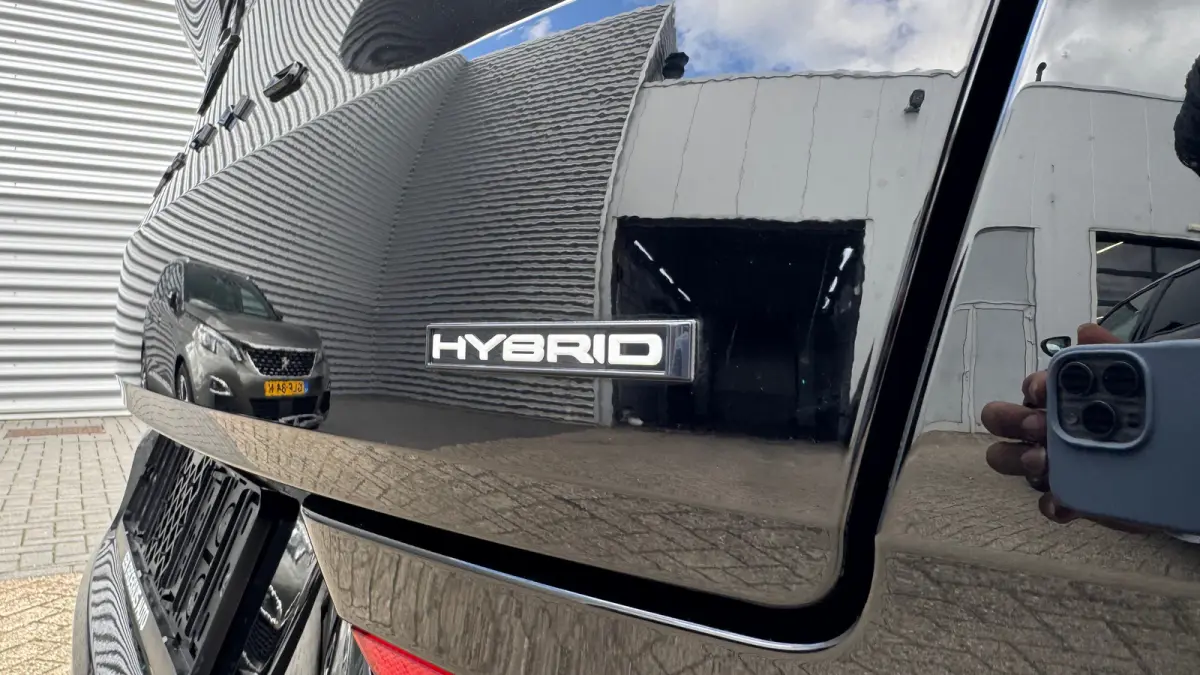 1.6 TURBO HYBRID 225PK GS AUTOMAAT / NAVI / LEDER / CLIMA / LED / PDC / AGR / 18" LMV / BLUETOOTH / ADAPT. CRUISECONTROL !!