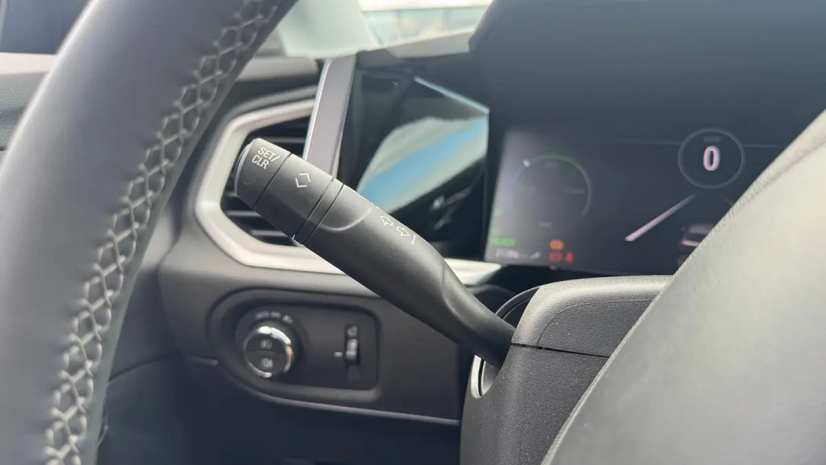 1.6 TURBO HYBRID 225PK GS AUTOMAAT / NAVI / LEDER / CLIMA / LED / PDC / AGR / 18" LMV / BLUETOOTH / ADAPT. CRUISECONTROL !!