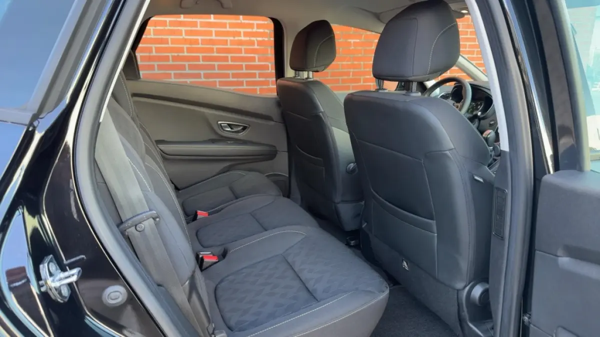 1.3 TCe Limited 140PK Automaat 1e Eigenaar Clima Navi