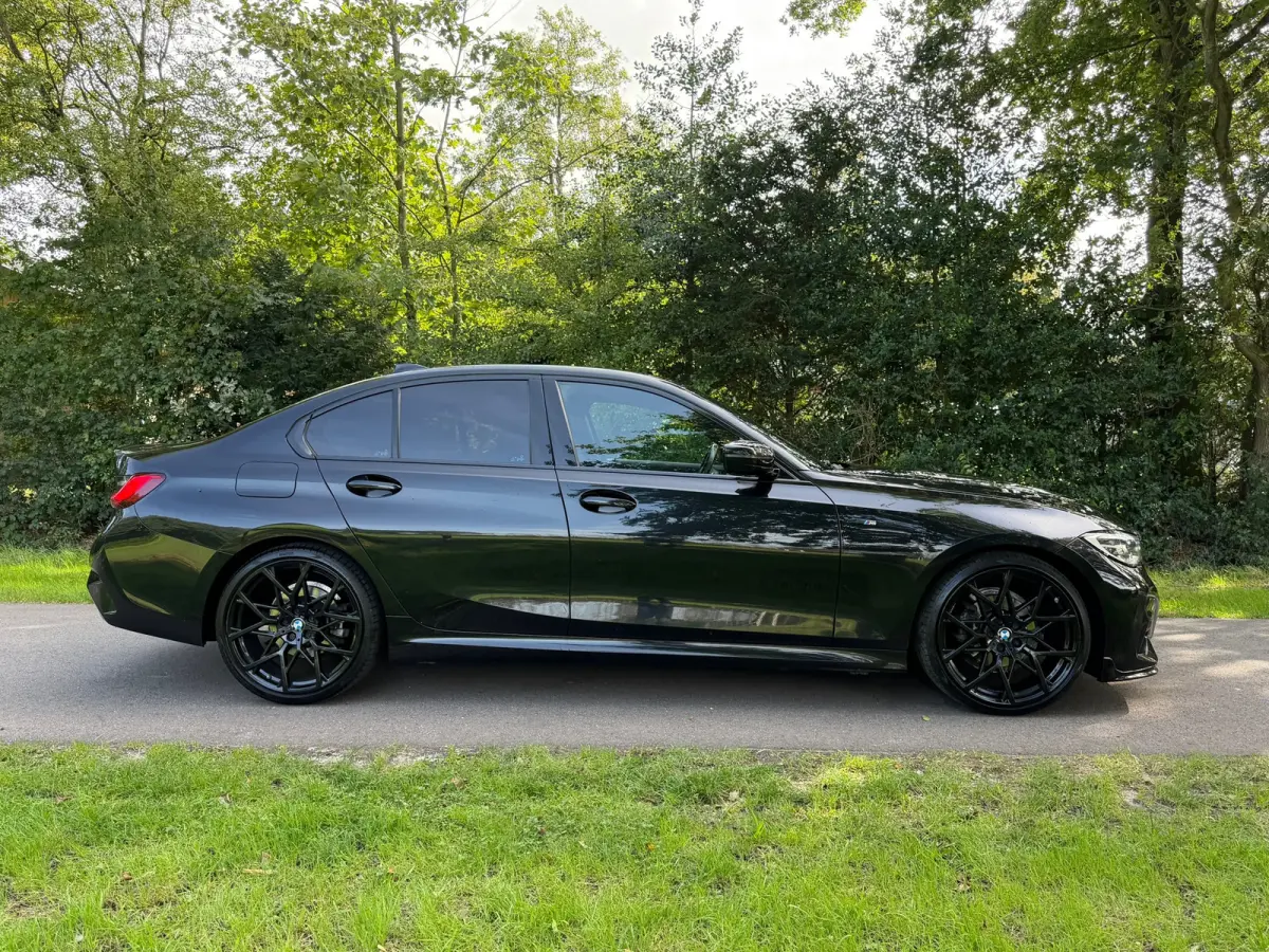 318i High Executive Edition | M-Pakket + Vol-Leder Nu € 22.975,-!!!