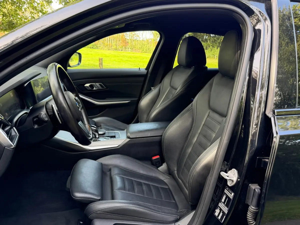 318i High Executive Edition | M-Pakket + Vol-Leder Nu € 22.975,-!!!
