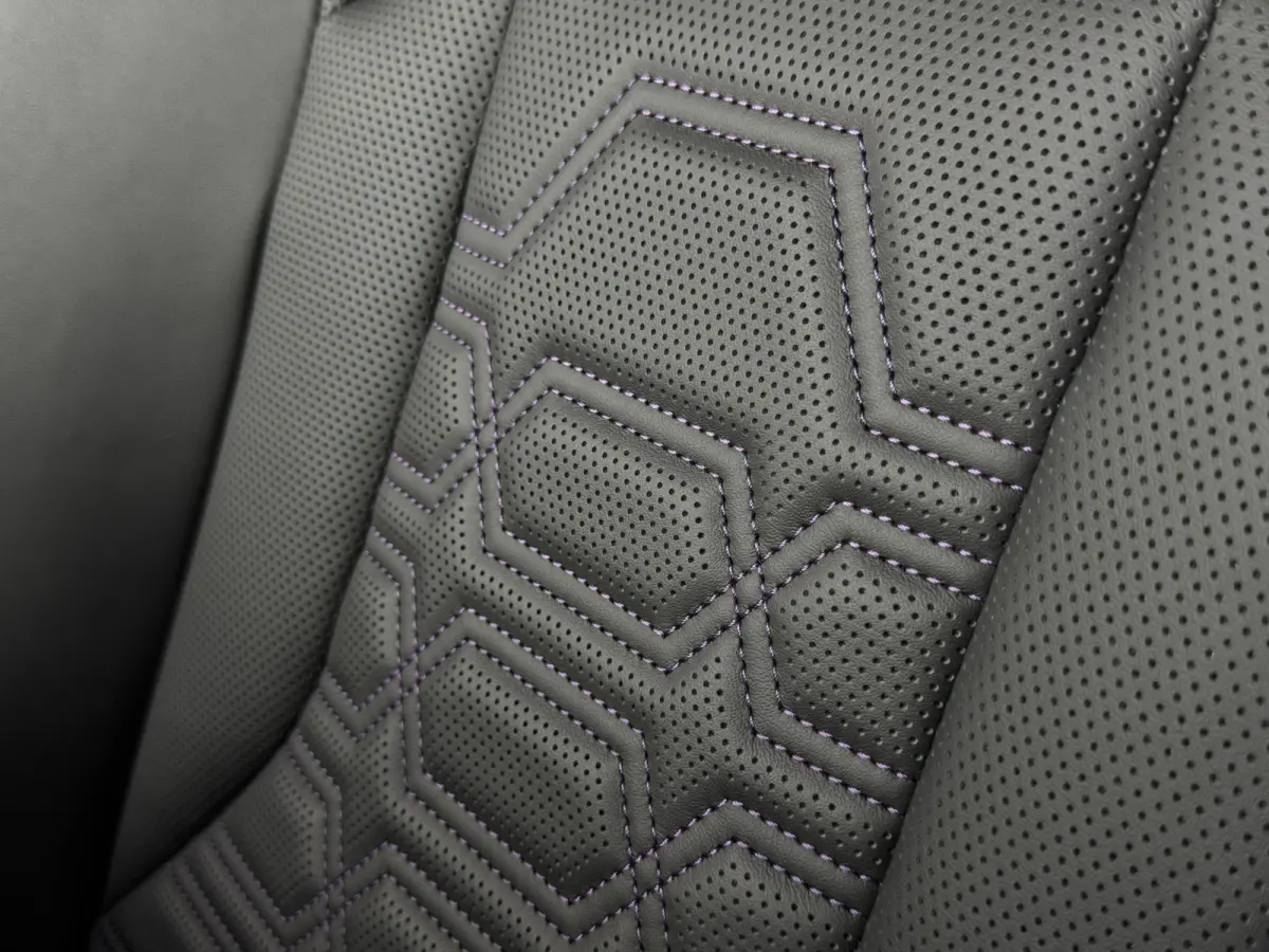 4.0 V8 800 PK ALLE OPTIES/CARBON /AD PERSONAM/ VIOLA MITHRAS/ PANO / MASSAGE phev . Viola Mithras