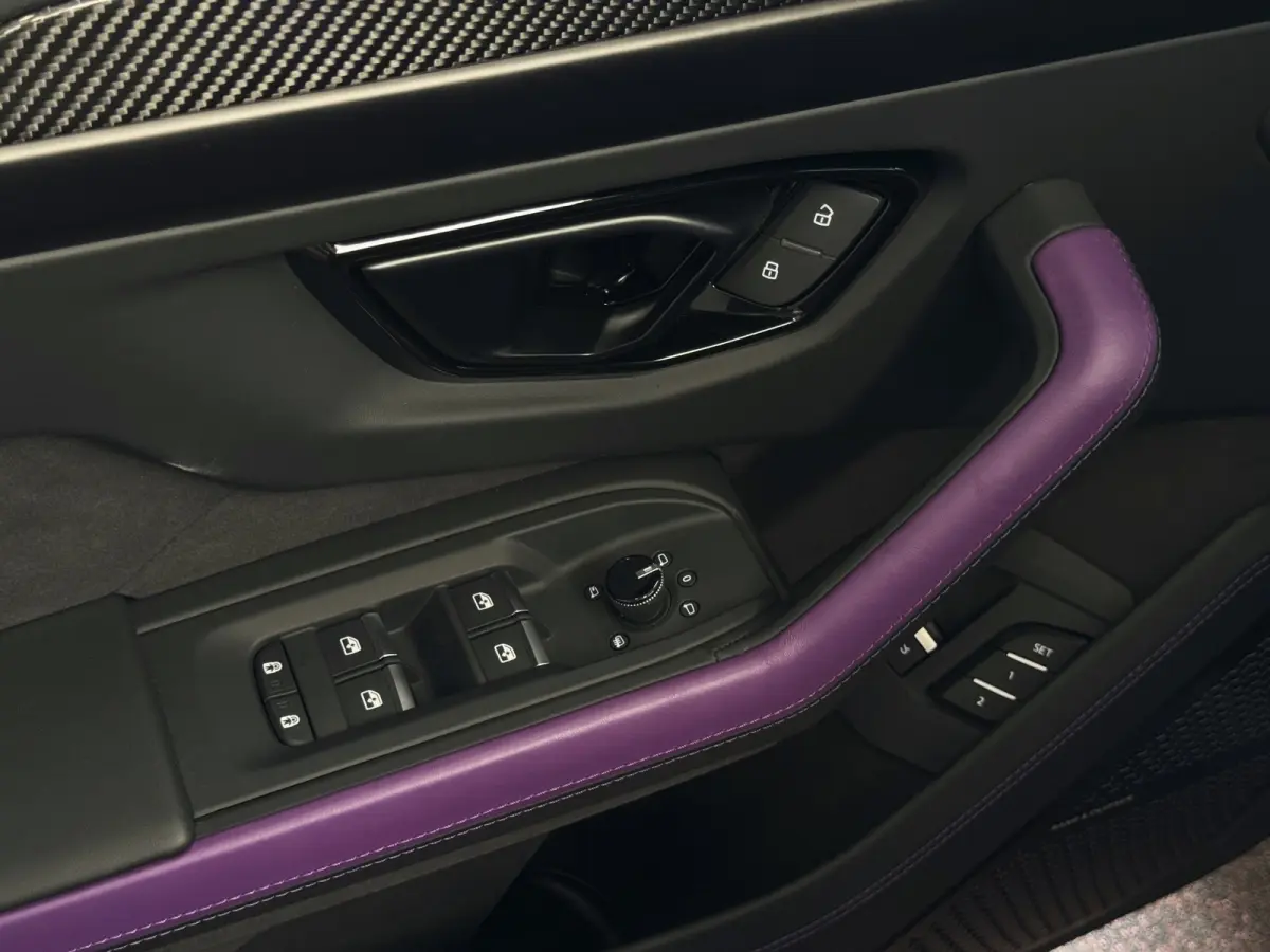 4.0 V8 800 PK ALLE OPTIES/CARBON /AD PERSONAM/ VIOLA MITHRAS/ PANO / MASSAGE phev . Viola Mithras