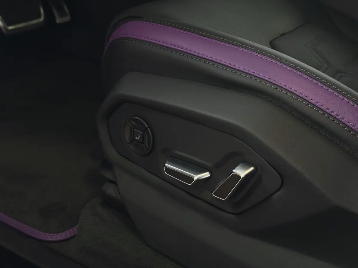 4.0 V8 800 PK ALLE OPTIES/CARBON /AD PERSONAM/ VIOLA MITHRAS/ PANO / MASSAGE phev . Viola Mithras