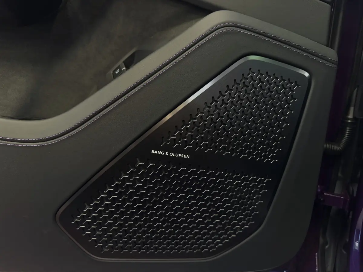 4.0 V8 800 PK ALLE OPTIES/CARBON /AD PERSONAM/ VIOLA MITHRAS/ PANO / MASSAGE phev . Viola Mithras