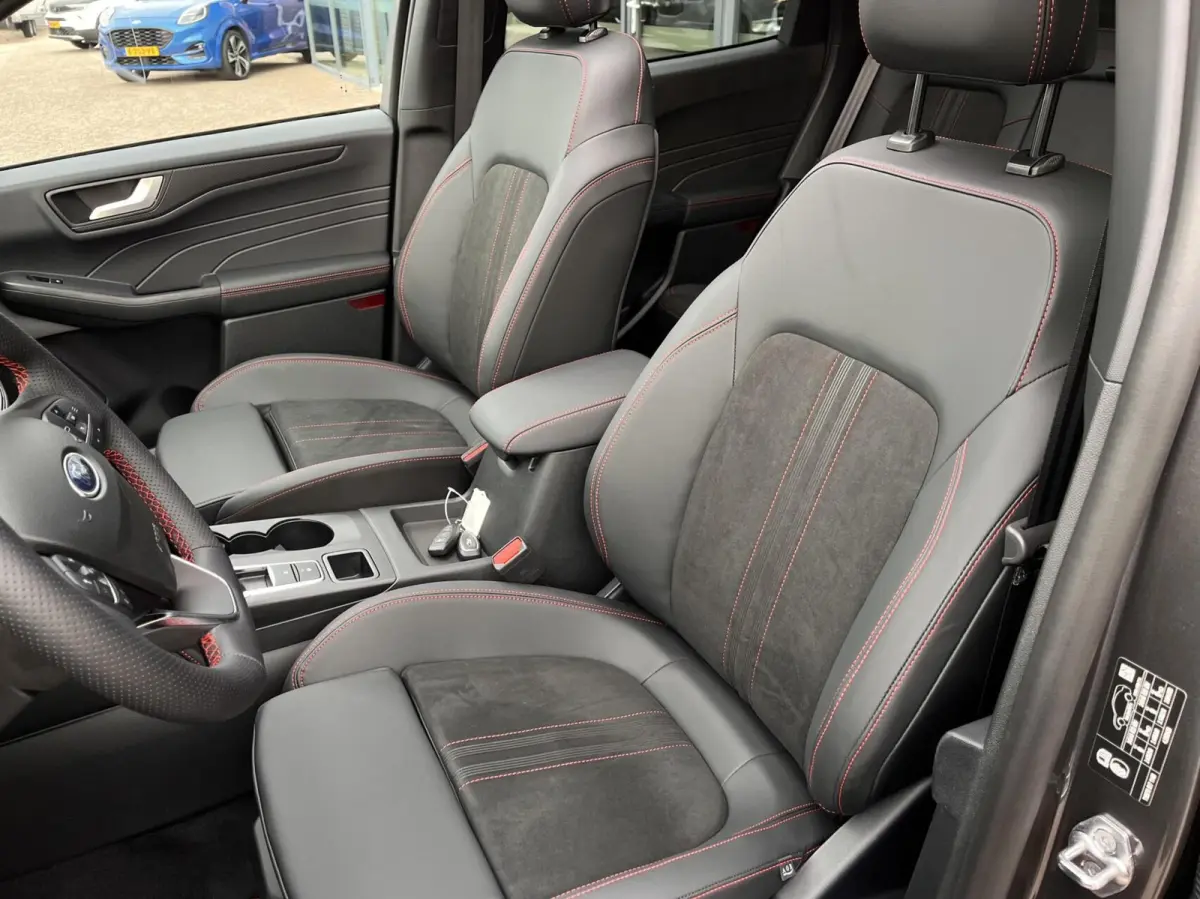 2.5 PHEV ST-Line X 243PK Black Pack €9.500,- Voorraadvoordeel! Elek. Trekhaak Panodak AGR Stoelen Adaptieve Cruise 2100KG Trekgewicht Winterpack Camera Blind-Spot Navi Climate B&O *Complee