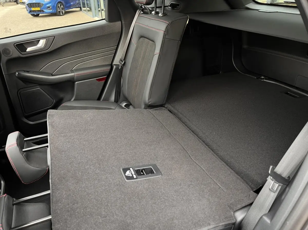 2.5 PHEV ST-Line X 243PK Black Pack €9.500,- Voorraadvoordeel! Elek. Trekhaak Panodak AGR Stoelen Adaptieve Cruise 2100KG Trekgewicht Winterpack Camera Blind-Spot Navi Climate B&O *Complee