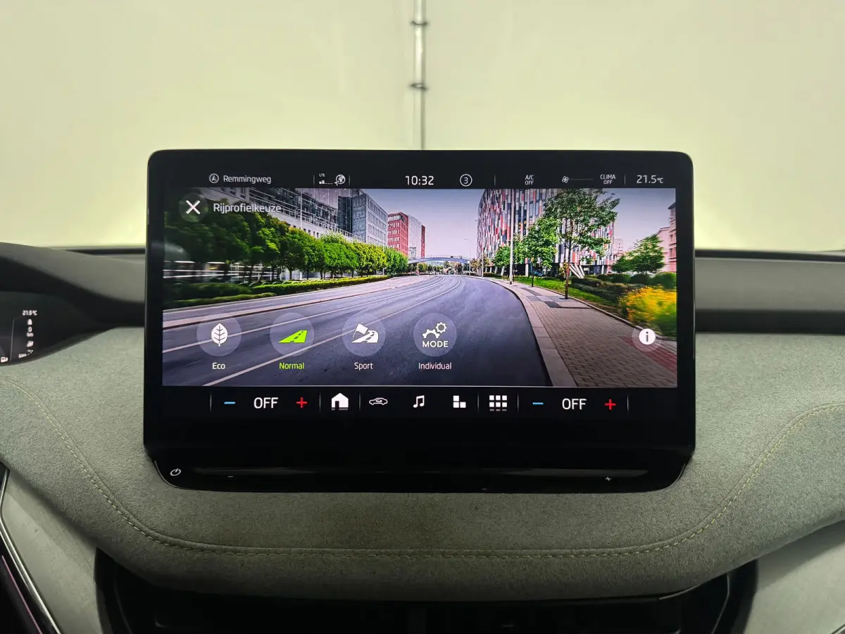80 |APPLE CARPLAY|SFEER|INRUIL MOGELIJK|
