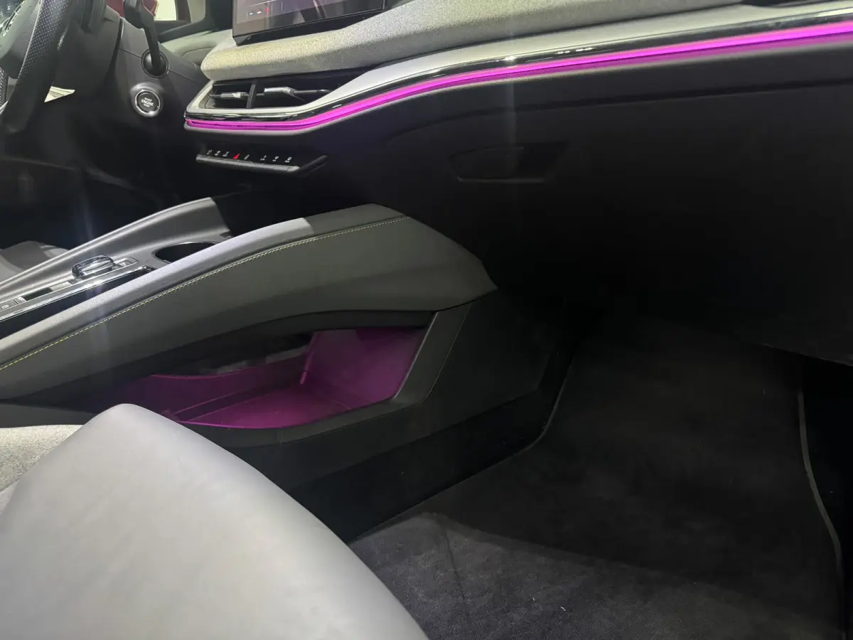 80 |APPLE CARPLAY|SFEER|INRUIL MOGELIJK|
