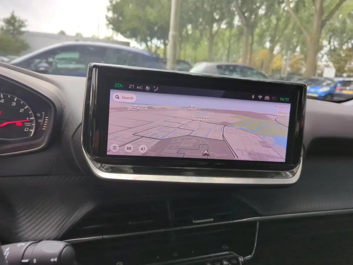 1.2 PureTech 100pk Active | Navigatie | Camera | Trekhaak | Nieuw model | Apple carplay | NL auto | 1e Eigenaar |