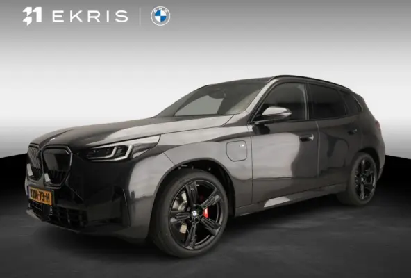 30e xDrive M-Sportpakket / Panoramadak / Trekhaak / LED / SOH 100% / Getint glas / Park assist / Alu wielen 21 inch
