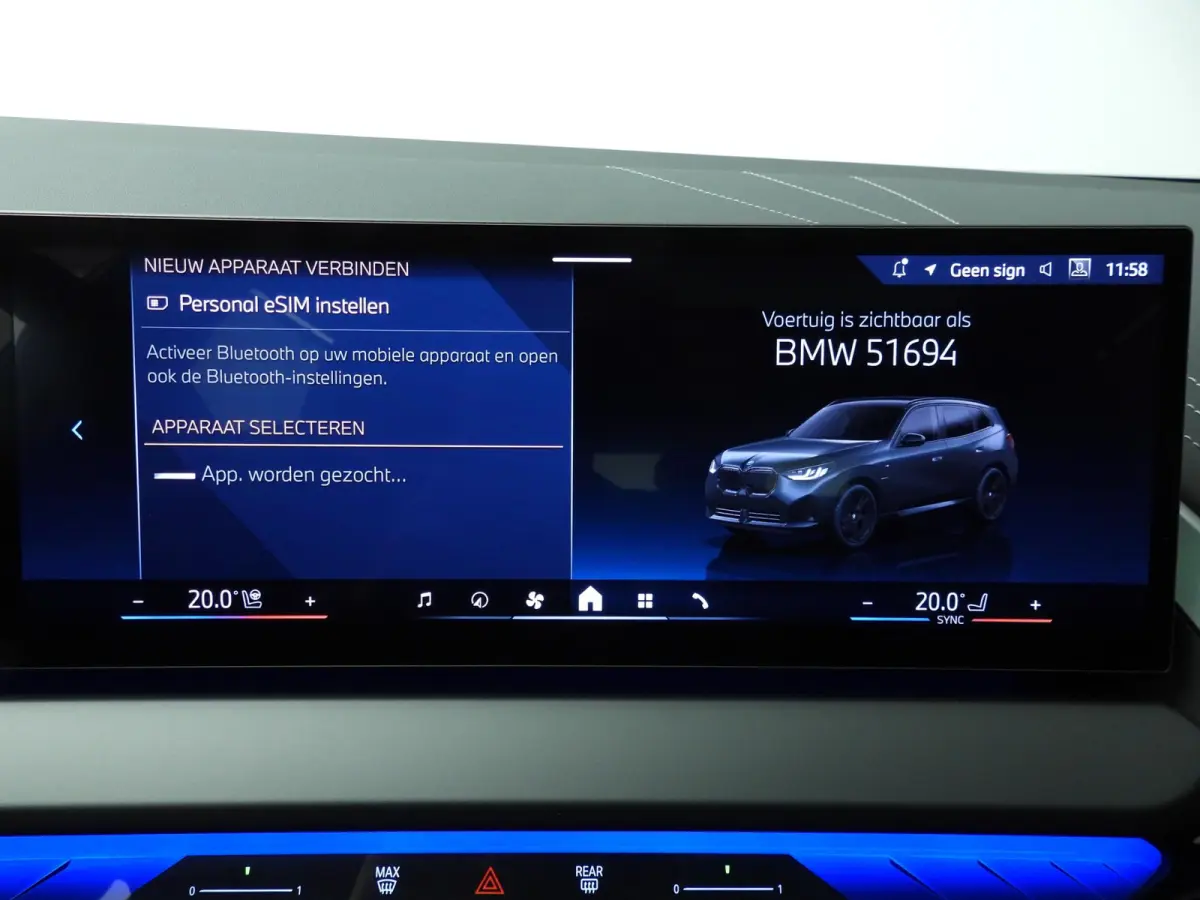 30e xDrive M-Sportpakket / Panoramadak / Trekhaak / LED / SOH 100% / Getint glas / Park assist / Alu wielen 21 inch
