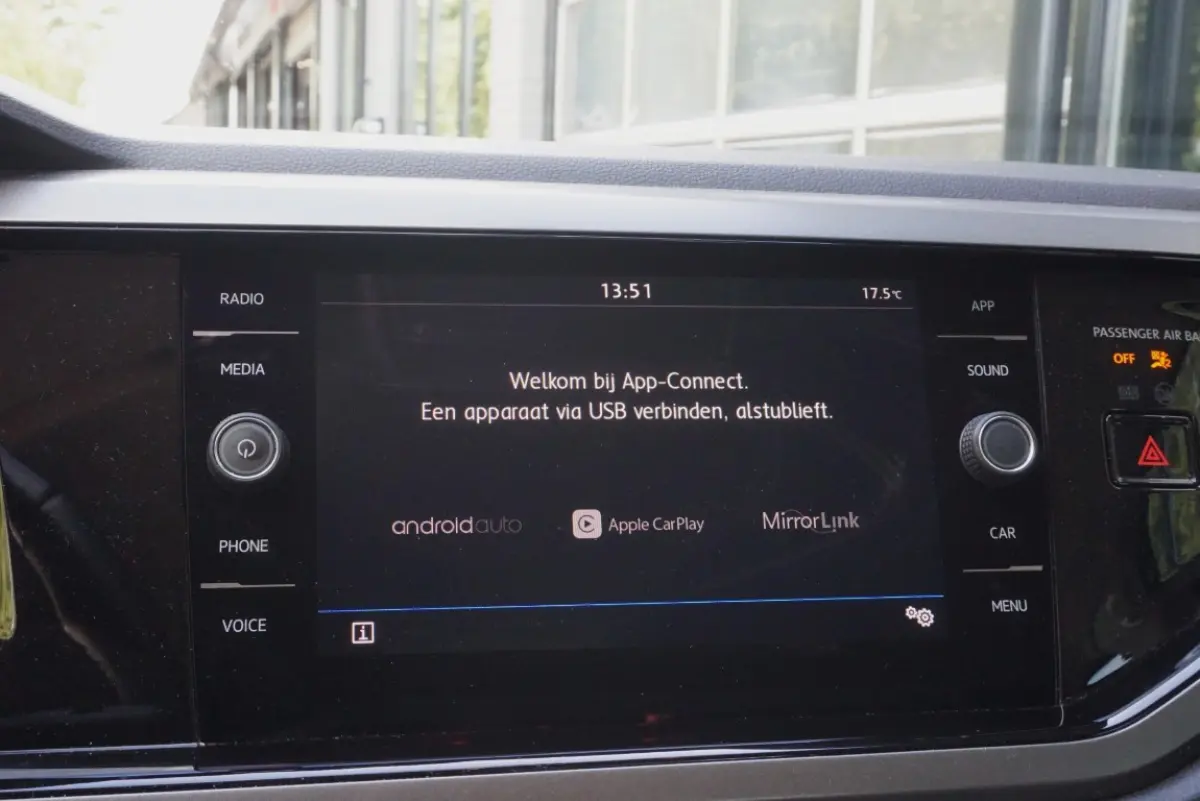 1.0 TSI Comfortline Business Camera/App-connect!