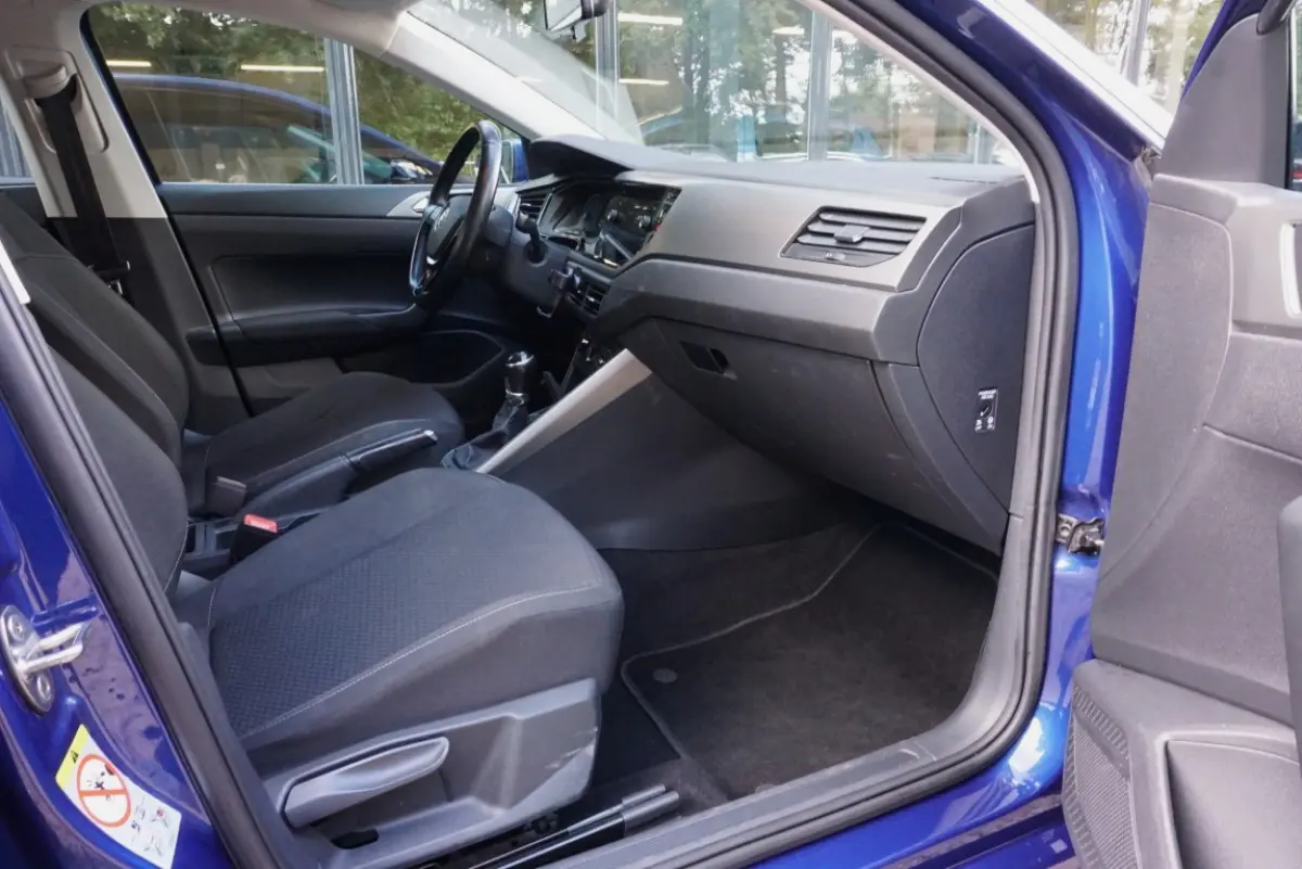 1.0 TSI Comfortline Business Camera/App-connect!