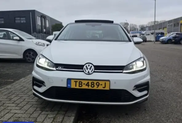 1.0 TSI Highline Business R