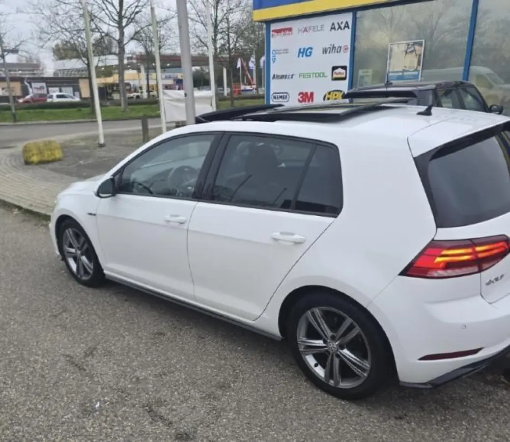 1.0 TSI Highline Business R