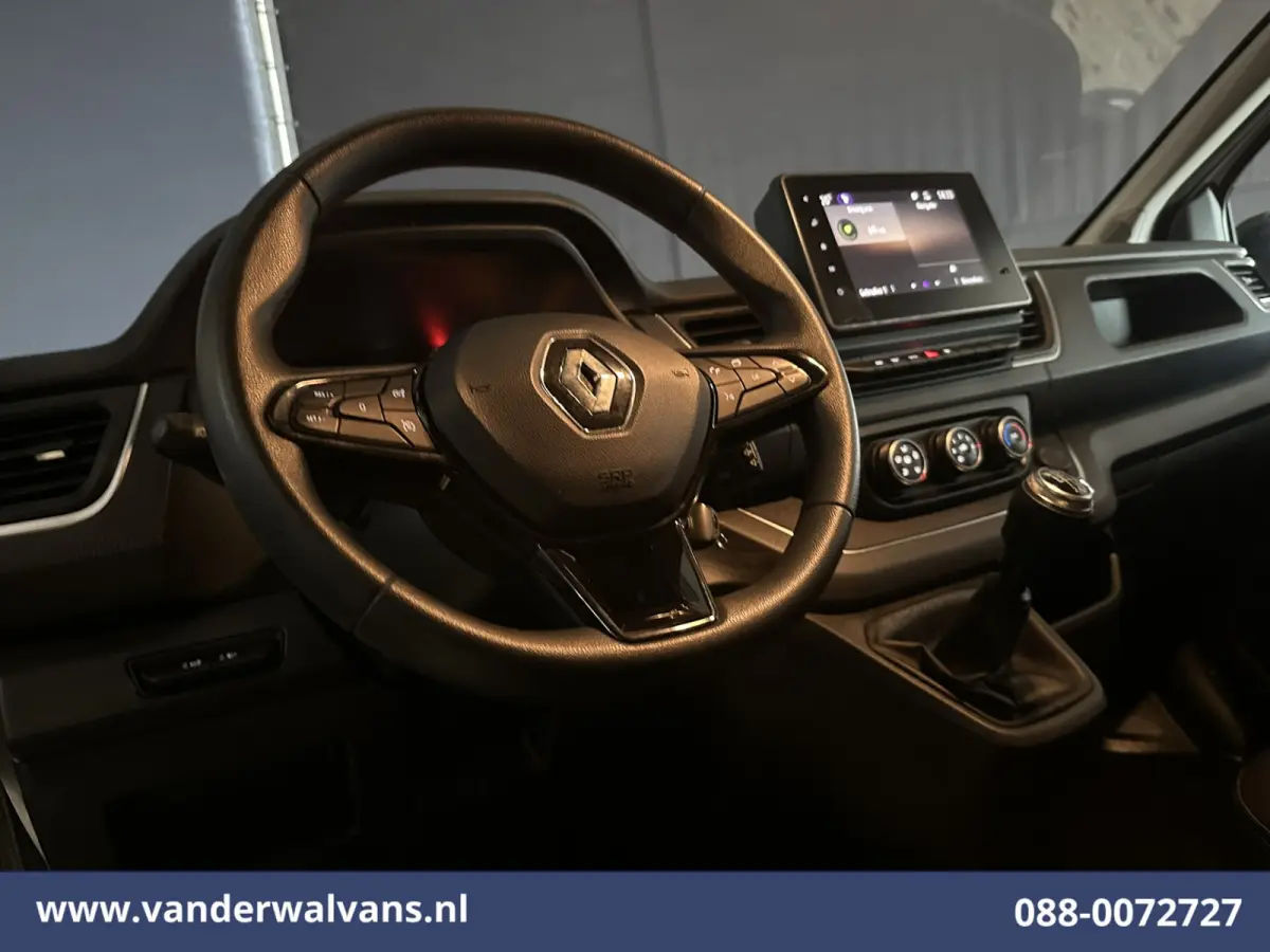 2.0 dCi 131pk L2H1 Euro6 Airco | Camera | LED | Navigatie | Apple Carplay | Cruisecontrol Android Auto, Parkeersensoren, Bijrijdersbank