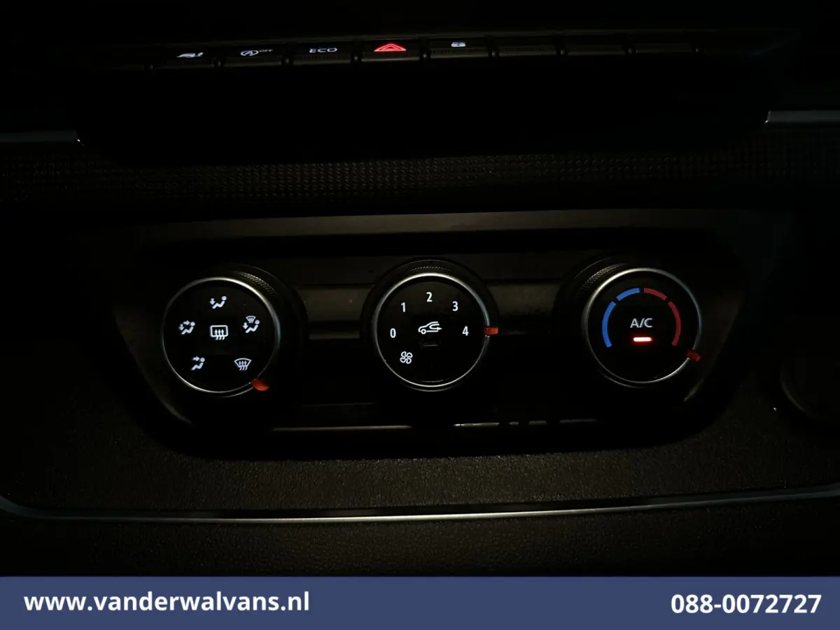 2.0 dCi 131pk L2H1 Euro6 Airco | Camera | LED | Navigatie | Apple Carplay | Cruisecontrol Android Auto, Parkeersensoren, Bijrijdersbank
