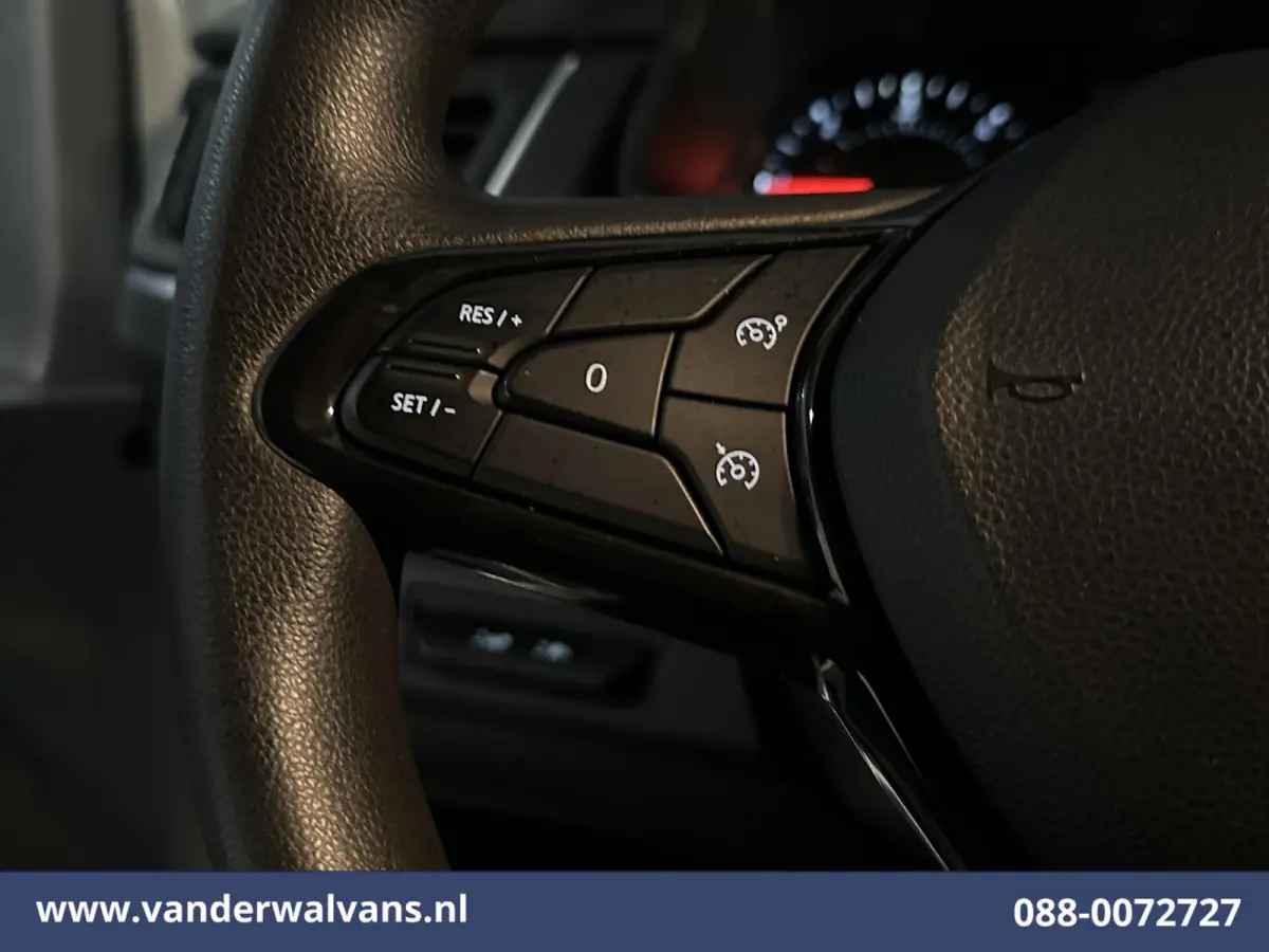 2.0 dCi 131pk L2H1 Euro6 Airco | Camera | LED | Navigatie | Apple Carplay | Cruisecontrol Android Auto, Parkeersensoren, Bijrijdersbank