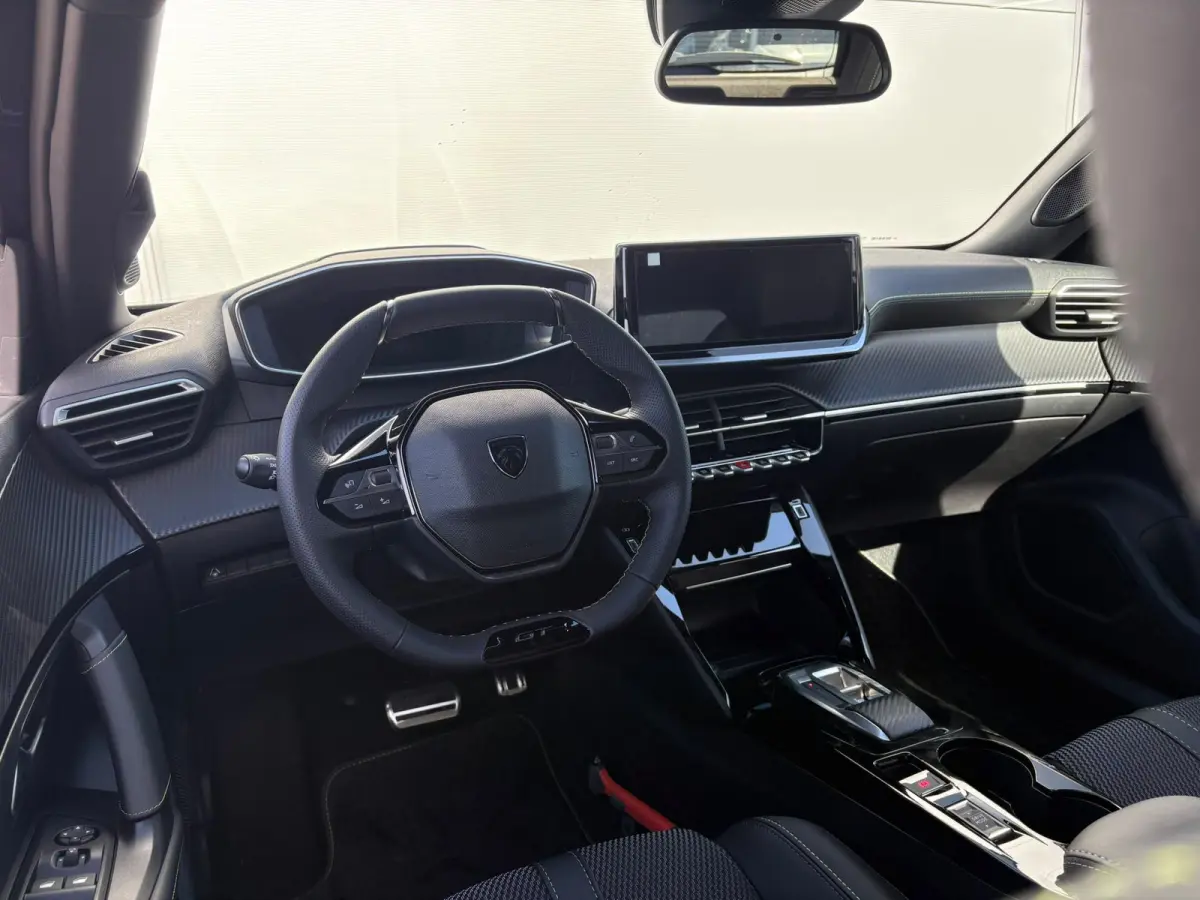 1.2 Hybrid 145 GT | 21% Korting | Camera | Adaptieve Cruise Control | Navigatie | Apple CarPlay/Android Auto