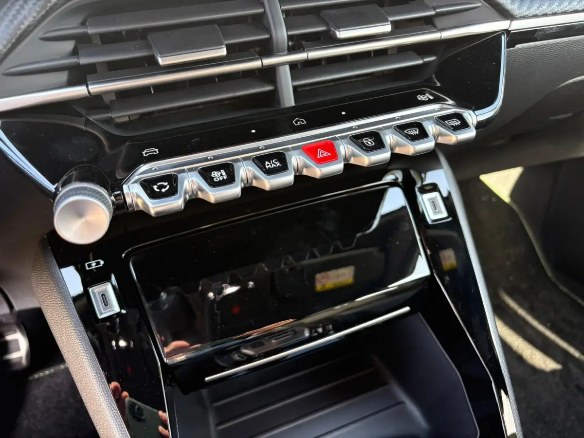 1.2 Hybrid 145 GT | 21% Korting | Camera | Adaptieve Cruise Control | Navigatie | Apple CarPlay/Android Auto