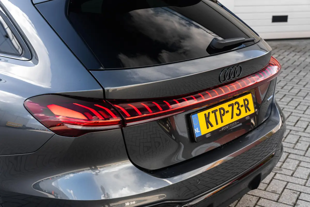 Avant 2.0 299pk quattro S edition | Trekhaak | Adaptief Onderstel | 20" Velgen