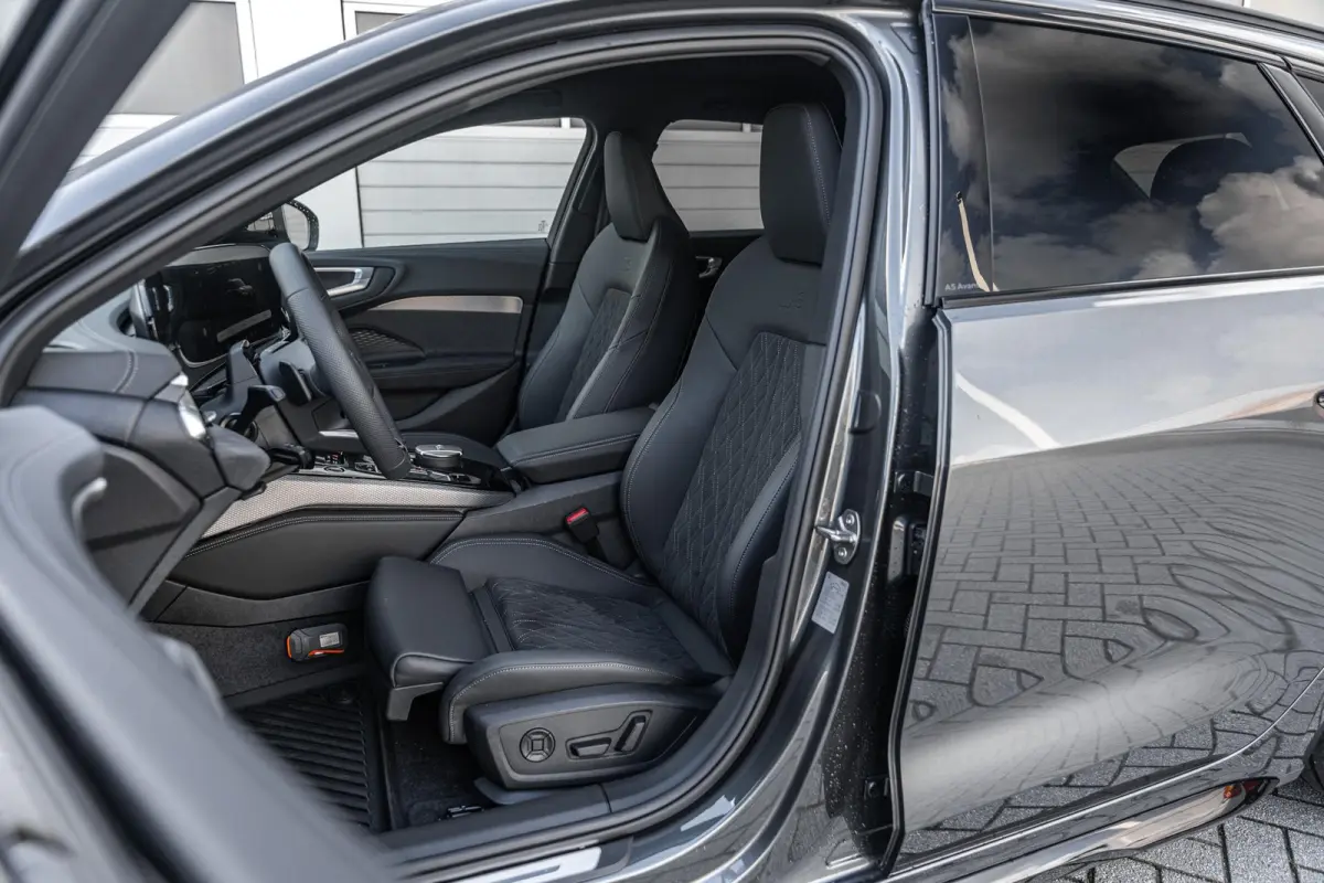 Avant 2.0 299pk quattro S edition | Trekhaak | Adaptief Onderstel | 20" Velgen
