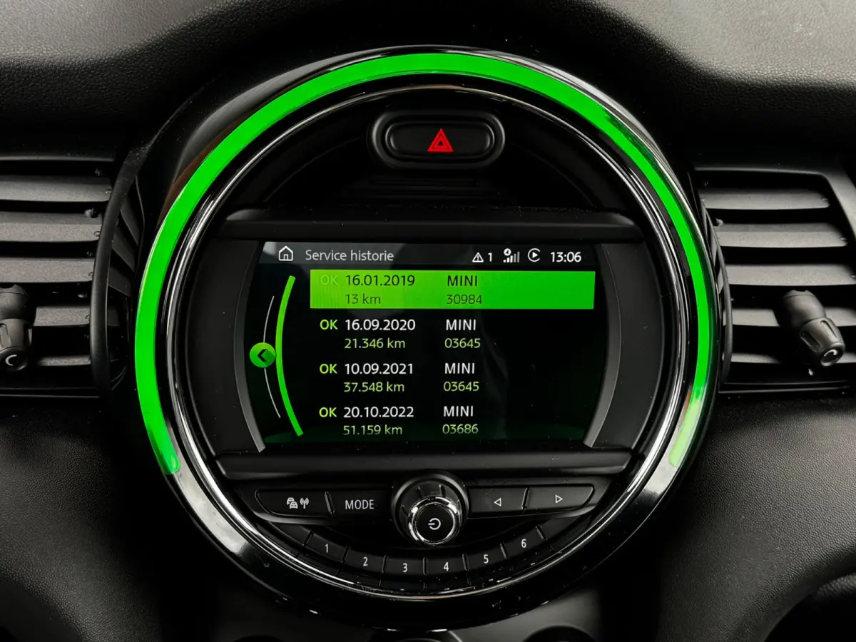1.5 Cooper 136PK Chili Apple-Carplay Leer LED