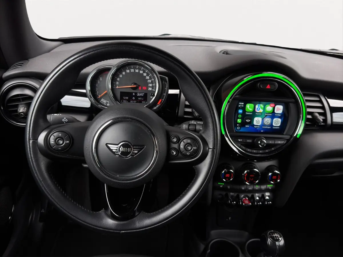 1.5 Cooper 136PK Chili Apple-Carplay Leer LED