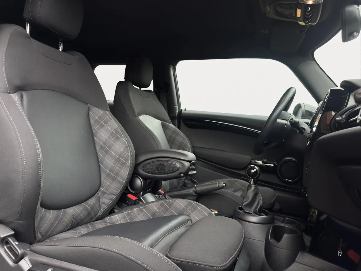 1.5 Cooper 136PK Chili Apple-Carplay Leer LED