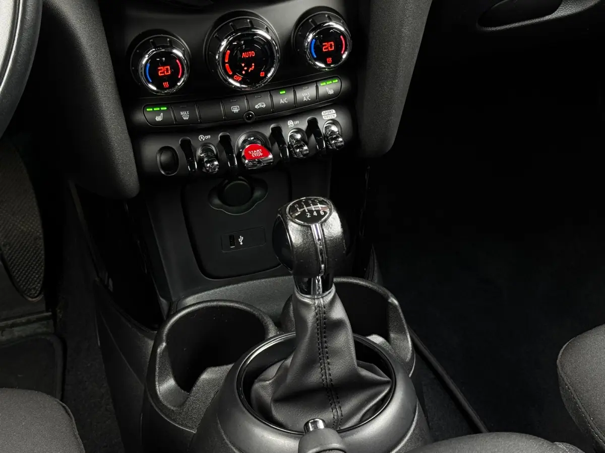 1.5 Cooper 136PK Chili Apple-Carplay Leer LED