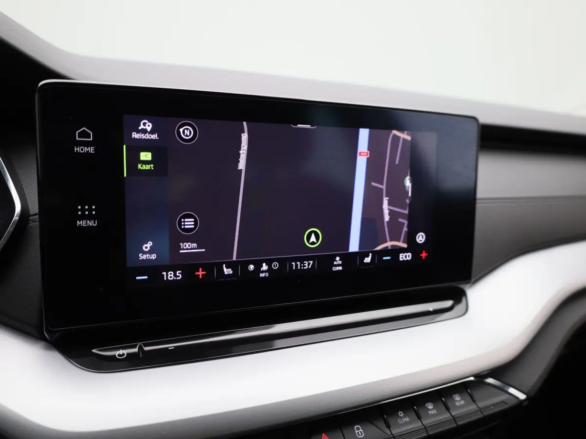 1.4 TSI iV PHEV Business Edition | Automaat | Virtual cockpit | Stoel verwarming | Navigatie | Apple CarPlay / Android Auto | Lichtmetalen velgen | Parkeersensoren | Keyless Start | Cruise c